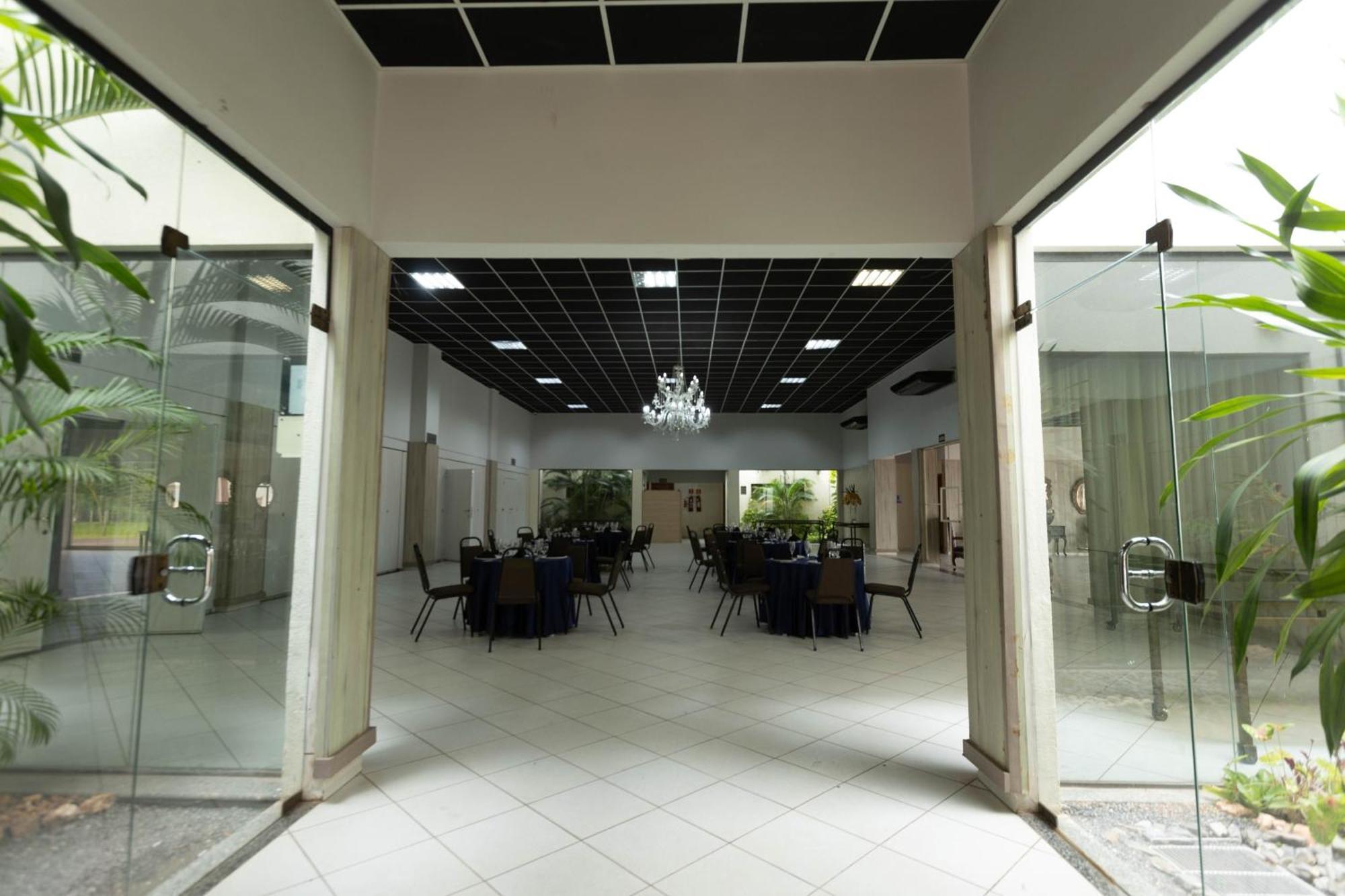 Hits Pantanal Hotel Aeroporto Várzea Grande Eksteriør bilde
