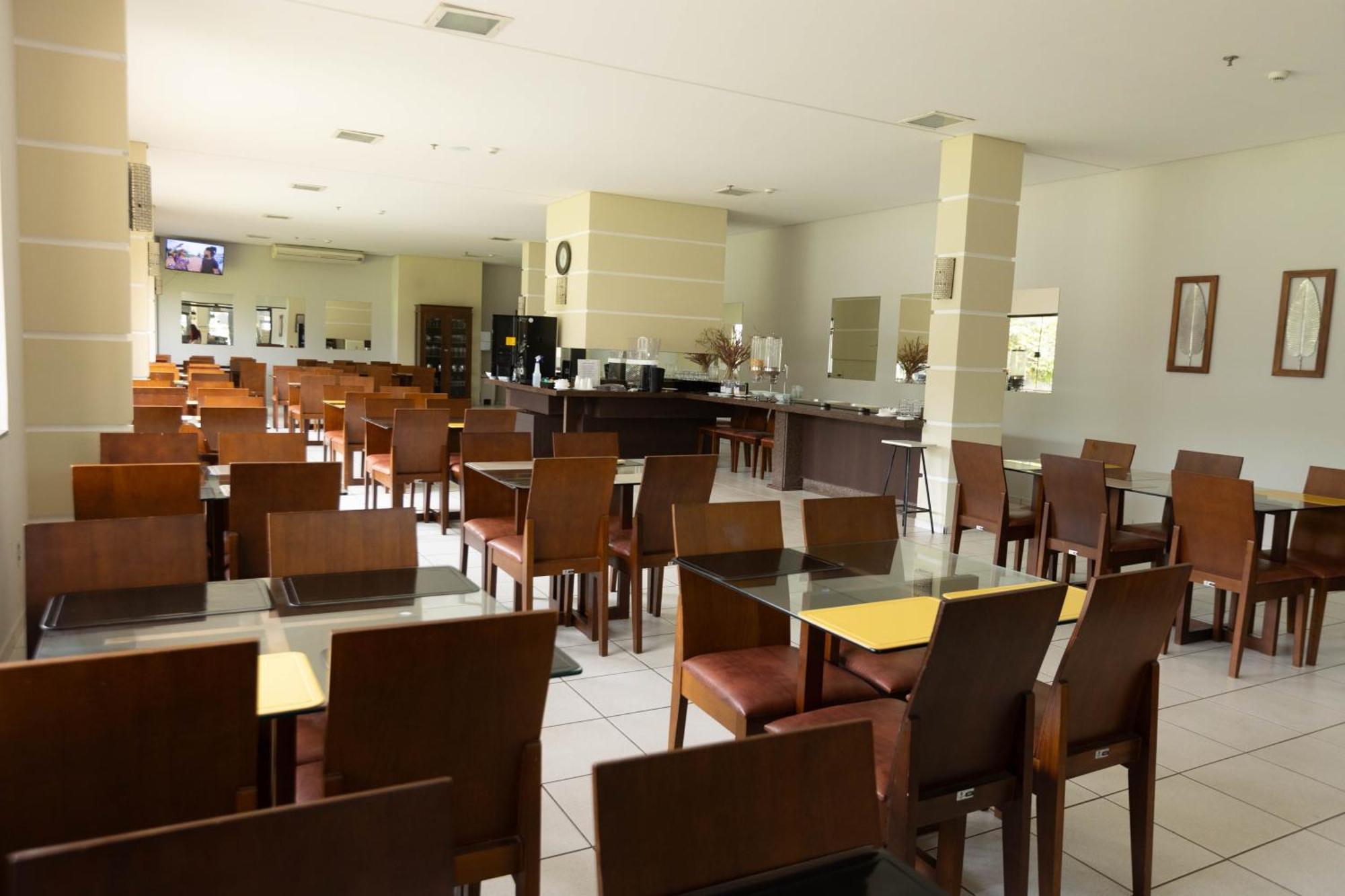Hits Pantanal Hotel Aeroporto Várzea Grande Eksteriør bilde