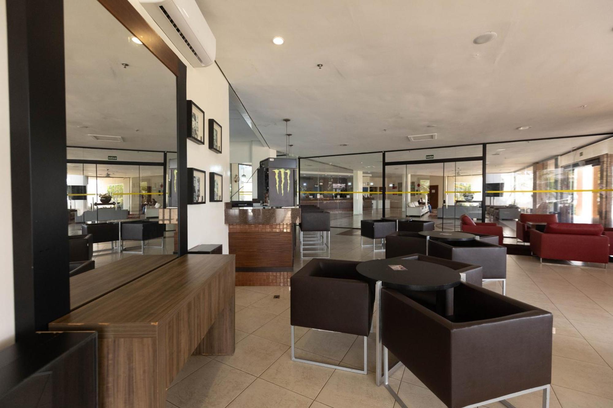 Hits Pantanal Hotel Aeroporto Várzea Grande Eksteriør bilde