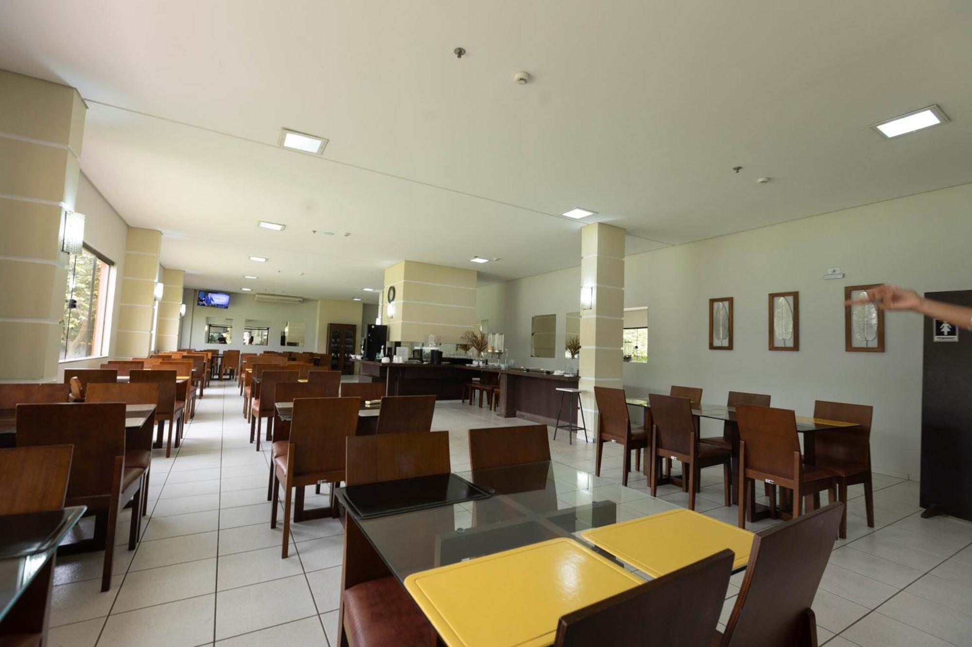 Hits Pantanal Hotel Aeroporto Várzea Grande Eksteriør bilde
